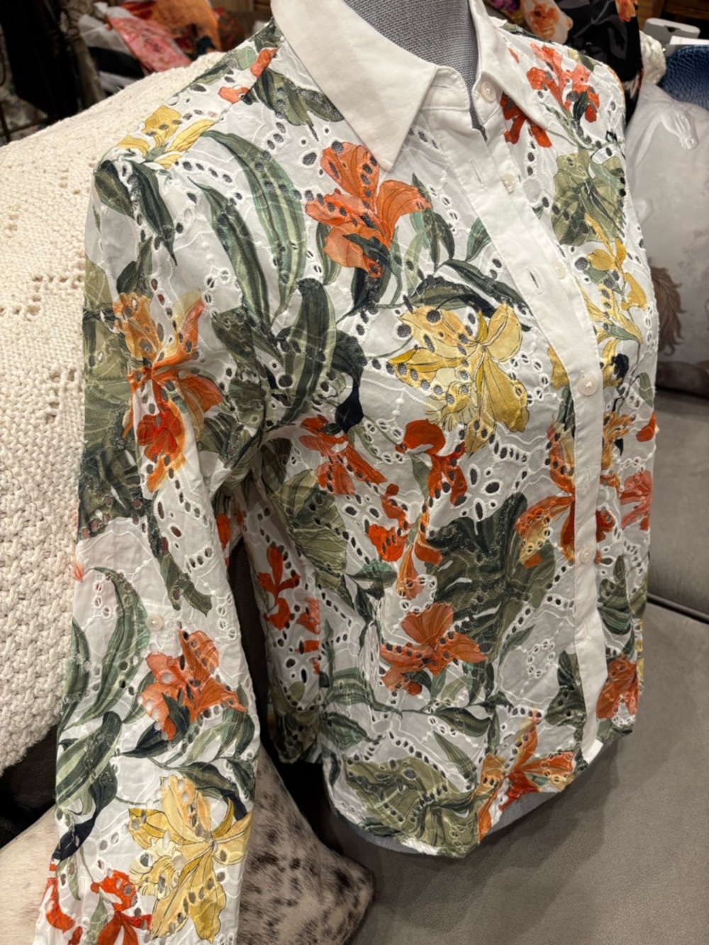 Chicos White Eyelet Button-Up Shirt with beautiful Floral Print - Picture 3 of 7